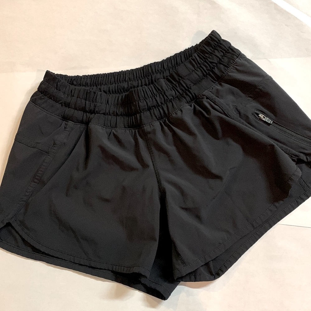 Lululemon black running shorts size 4